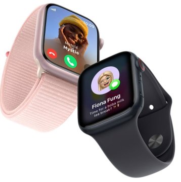 Apple Watch Series 9 GPS 45mm růžový hliník s růžovým sportovním řemínkem S/M